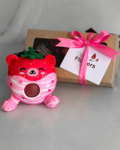 squishy en forma de fresa y caja de 6 fresas decoradas