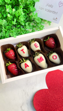Cargar imagen en el visor de la galería, Caja Te Amo de 8 fresas