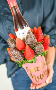 Taza de fresas con vino